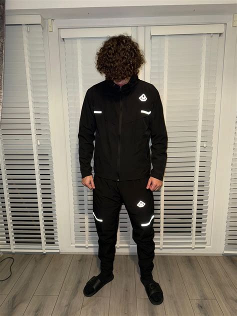 multrak tracksuit